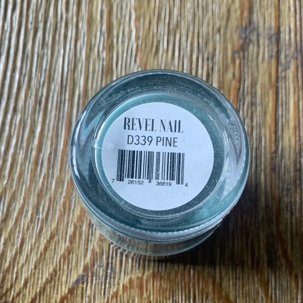 Revel Nail Dip Powder Pine .5 oz jar